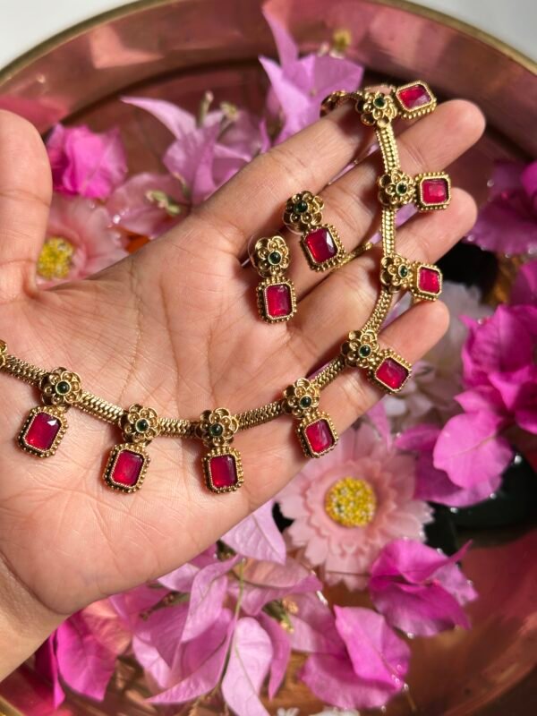 Red Stone Necklace Set