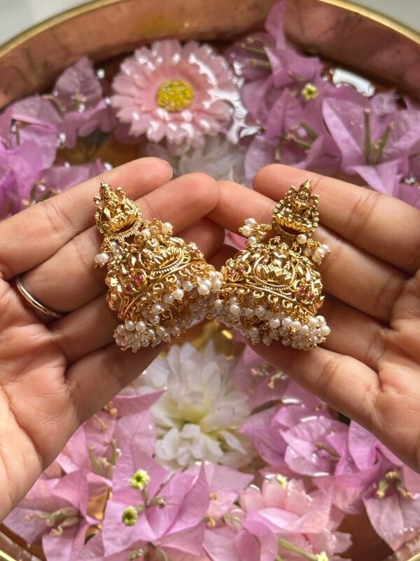 Premium Antique Jumka