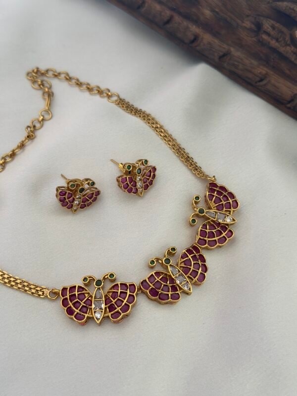 Butterfly Kemp Choker