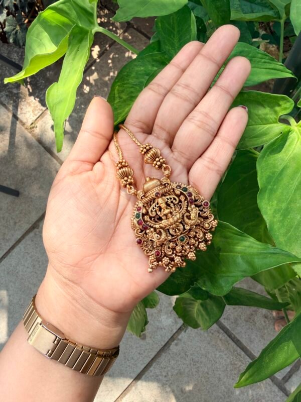 Badhra Antique Haram set