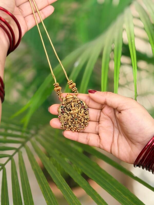 Badhra Antique Haram set