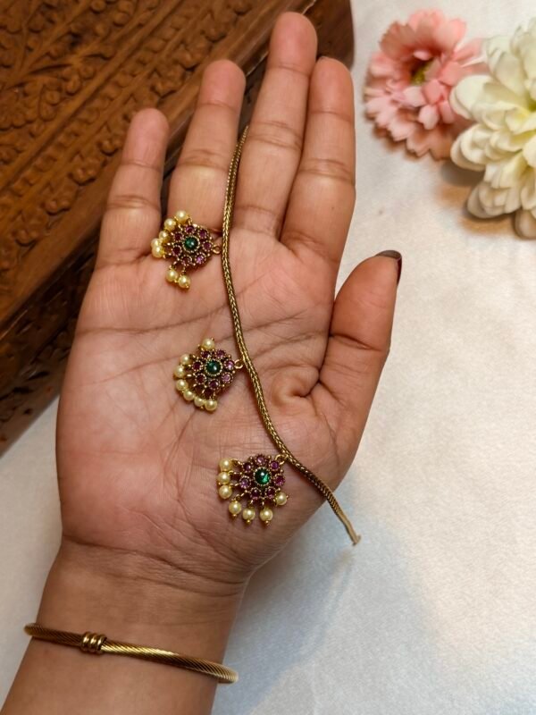 Cute Attigai Neck set