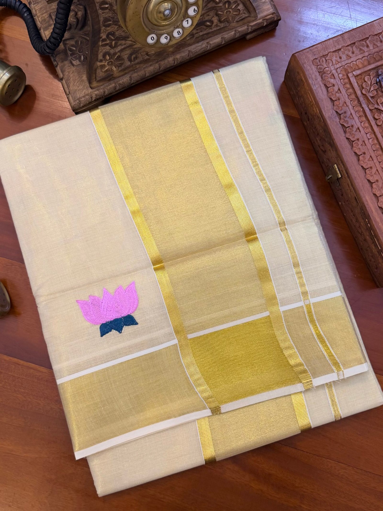 Padma Tissue Kerala Saree