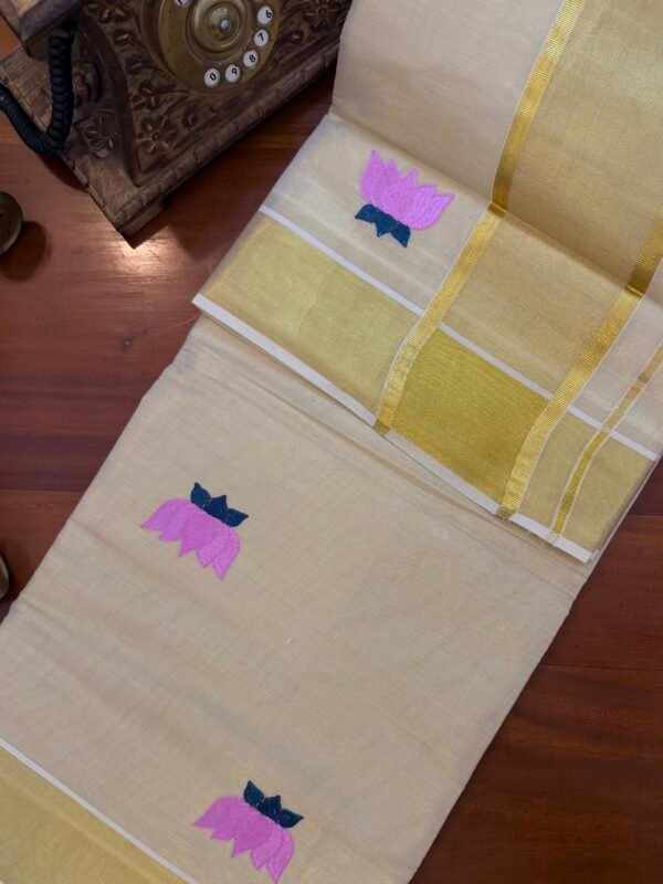 Padma Tissue Kerala Saree