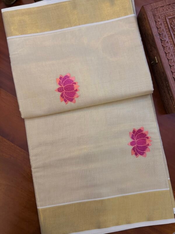 Lotus Tissue Kerala Saree