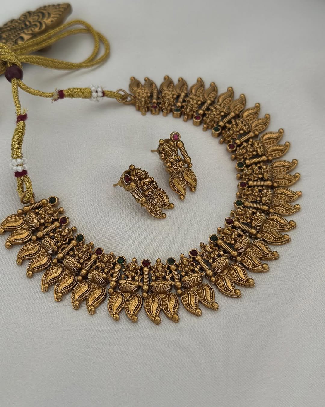 Parvathi antique necklace
