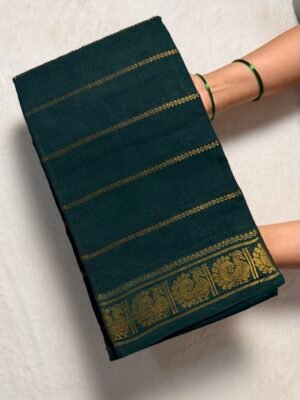 Traditional Madurai Sungudi Cotton Saree with Blouse Piece