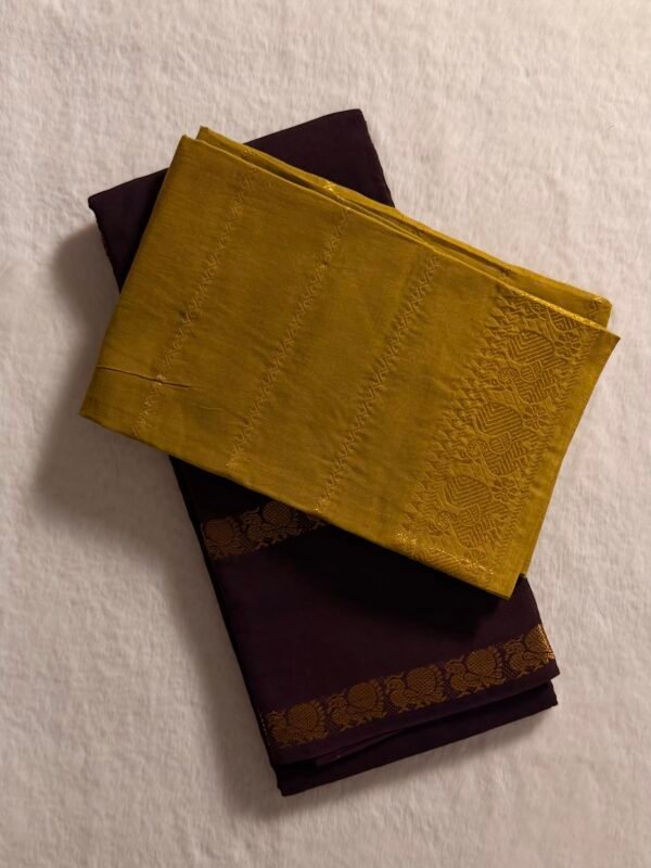 Traditional Madurai Sungudi Cotton Saree with Blouse Piece