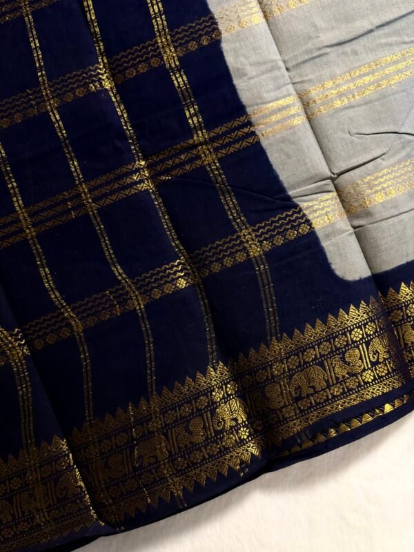 Traditional Madurai Sungudi Cotton Saree with Blouse Piece