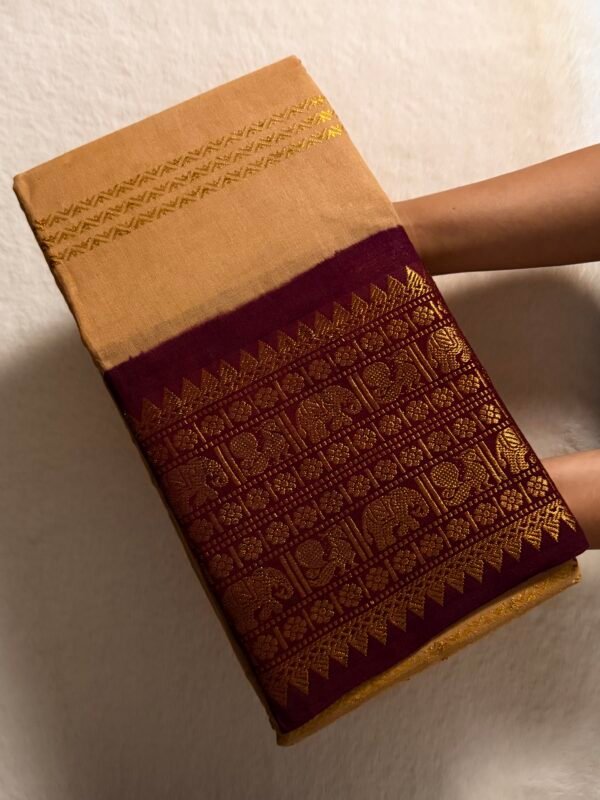 Traditional Madurai Sungudi Cotton Saree with Blouse Piece
