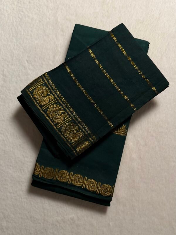 Traditional Madurai Sungudi Cotton Saree with Blouse Piece