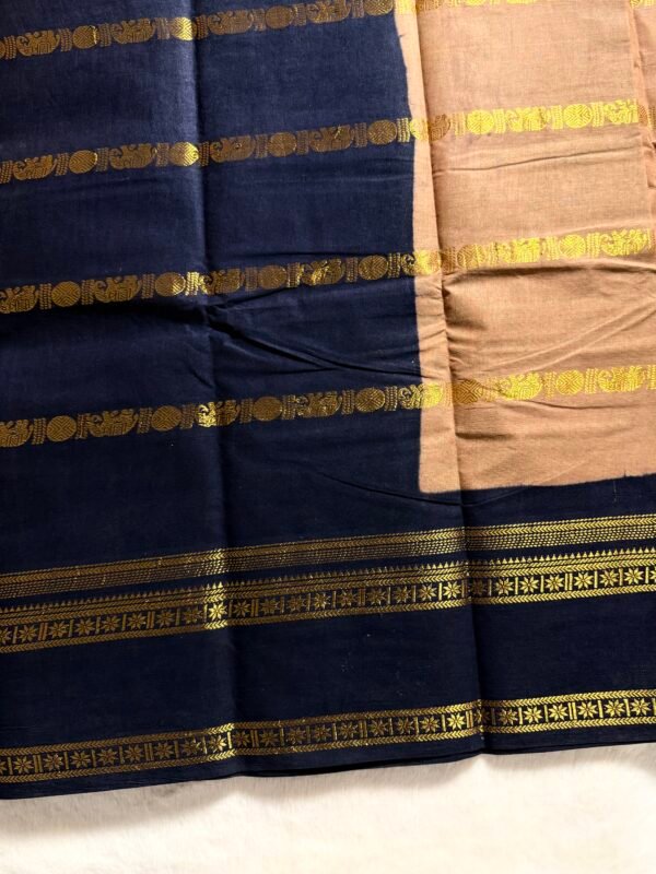 Traditional Madurai Sungudi Cotton Saree with Blouse Piece
