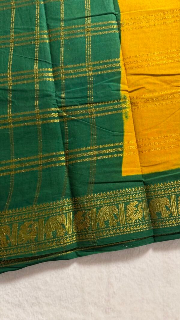 IMG_8888 Traditional Madurai Sungudi Cotton Saree with Blouse Piece