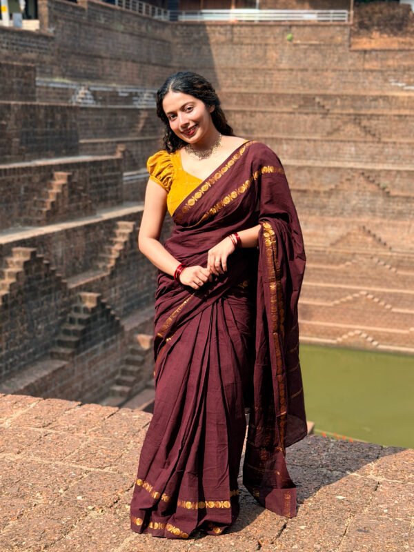 Traditional Madurai Sungudi Cotton Saree with Blouse Piece