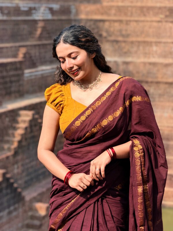 Traditional Madurai Sungudi Cotton Saree with Blouse Piece