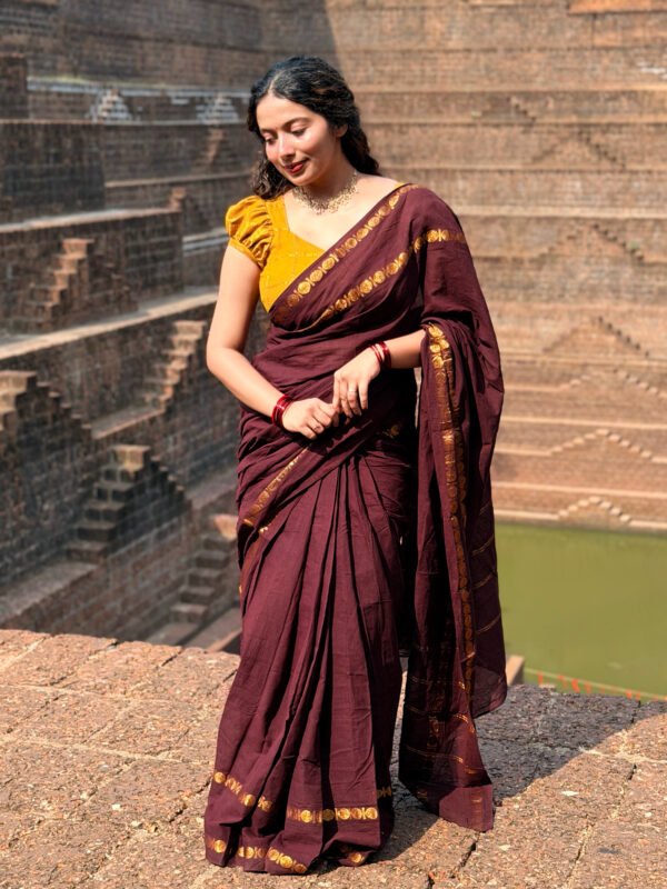 Traditional Madurai Sungudi Cotton Saree with Blouse Piece