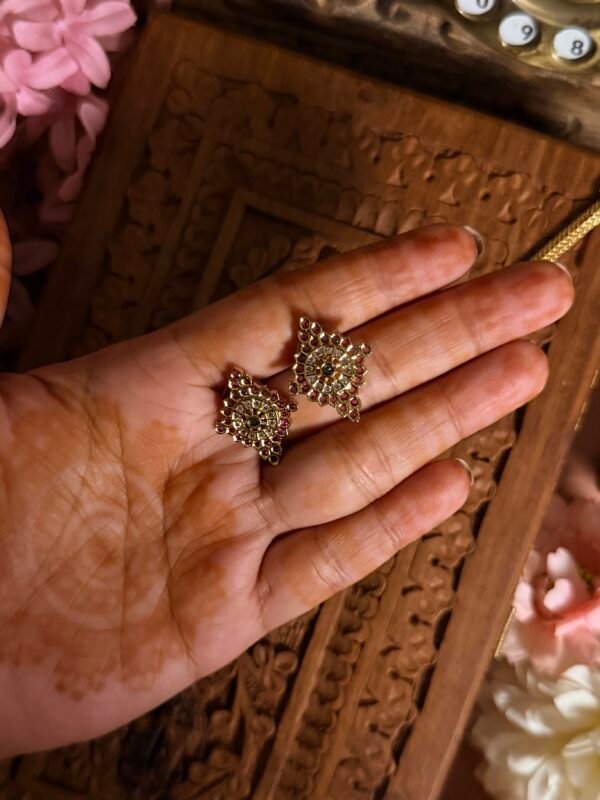 Venkateswara Neck Set