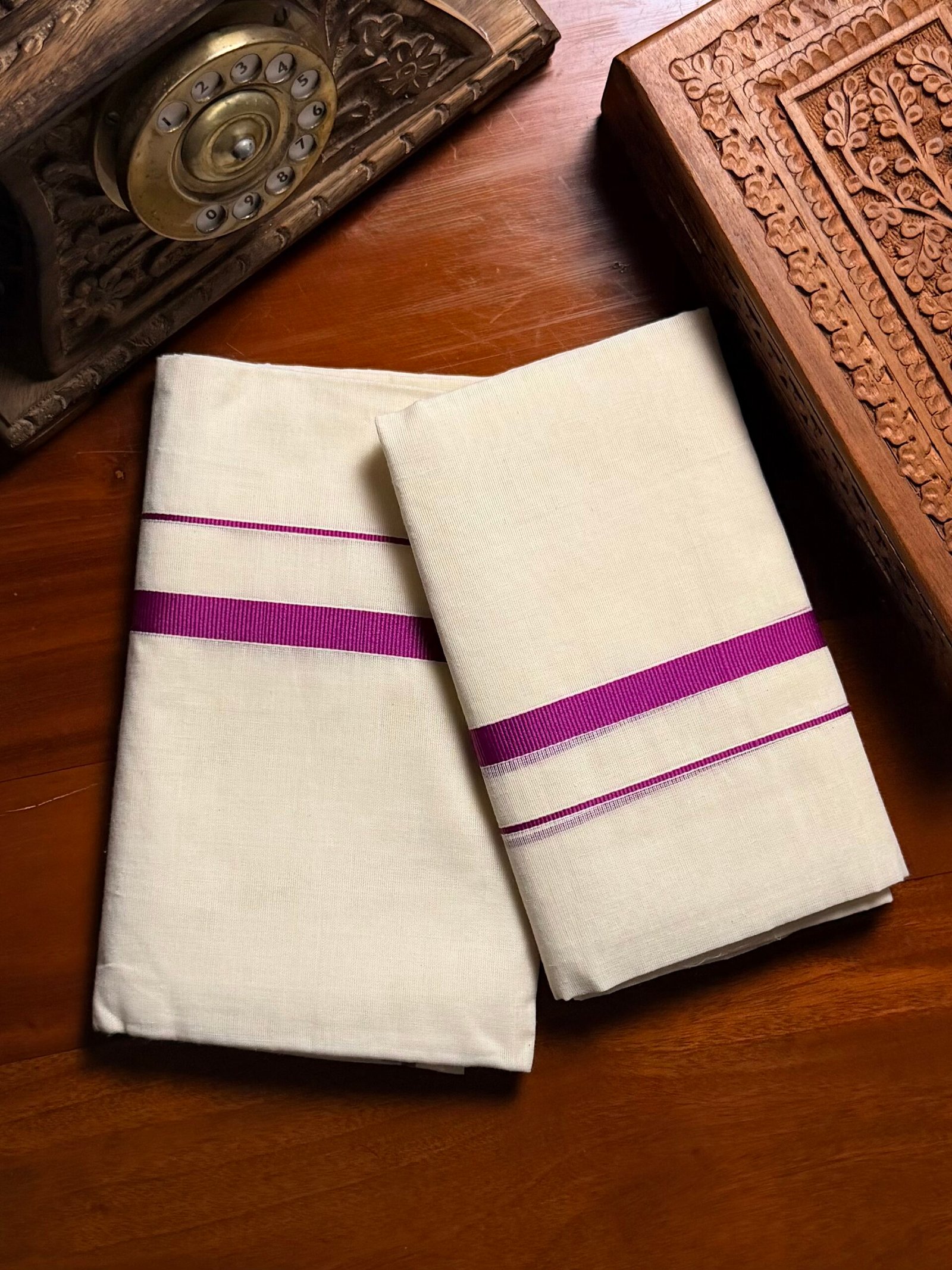 Kerala Traditional Puliyilakkara Set Mundu