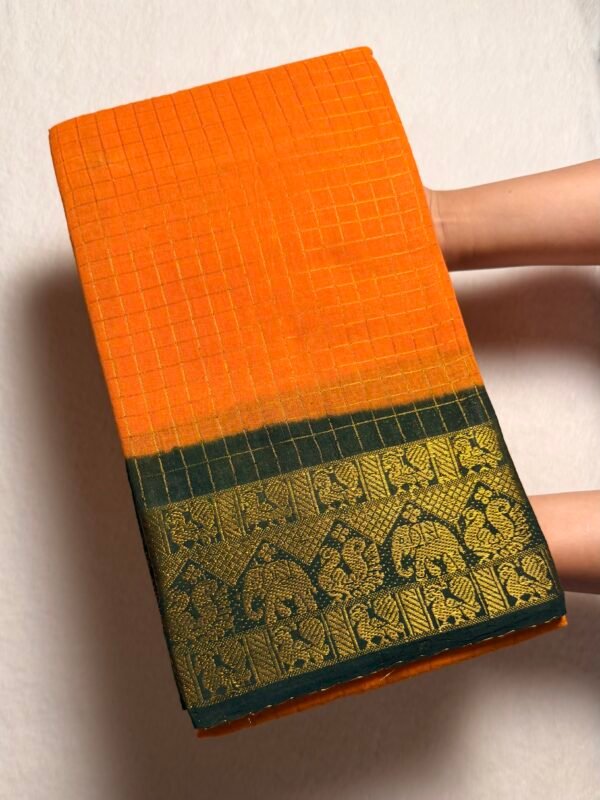 Traditional Madurai Sungudi Cotton Saree with Blouse Piece