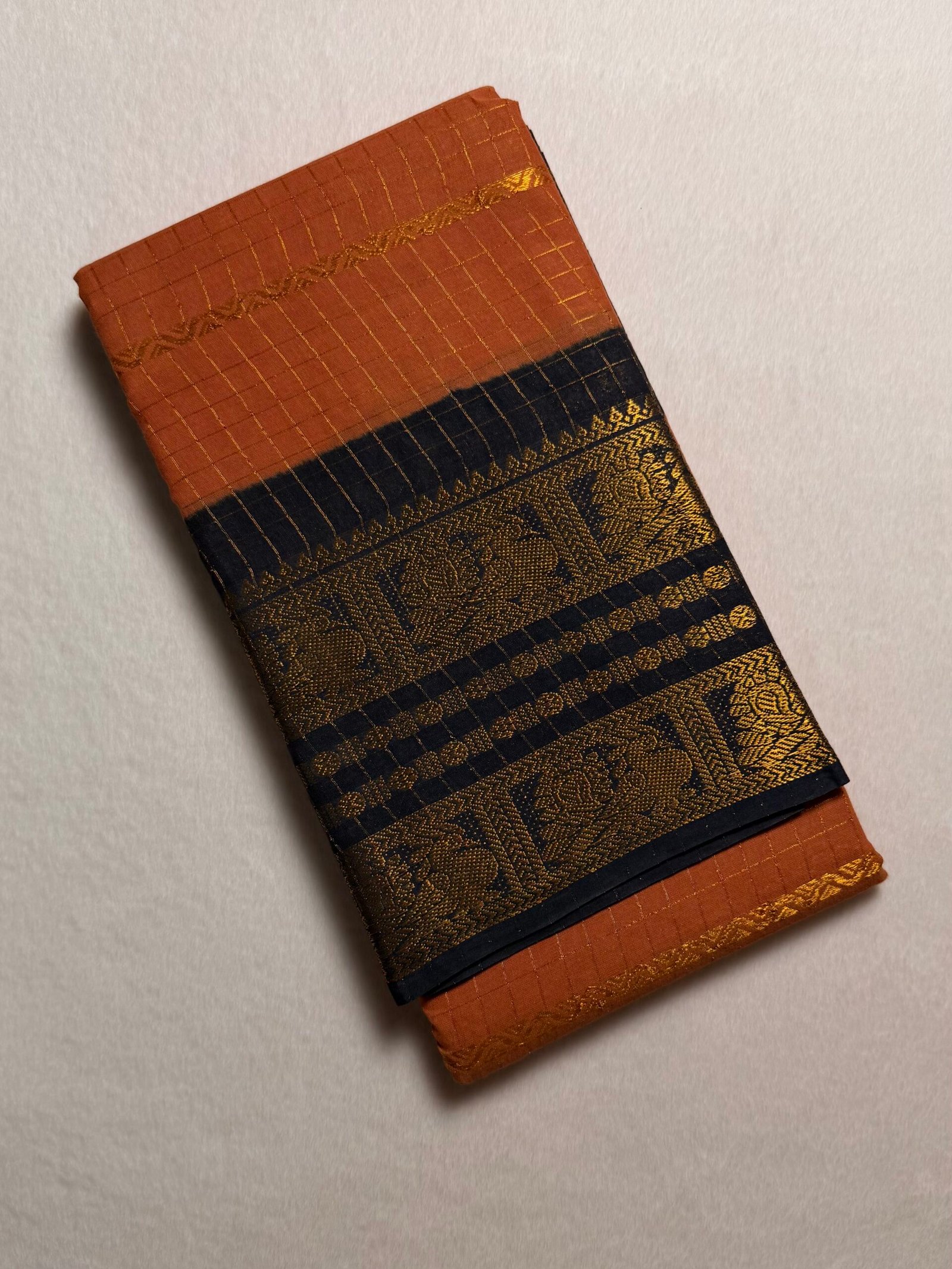 Traditional Madurai Sungudi Cotton Saree with Blouse Piece