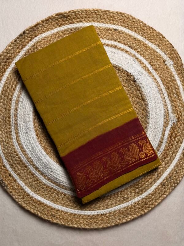 Traditional Madurai Sungudi Cotton Saree with Blouse Piece